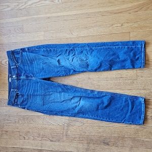Old Navy mid-rise Boyfriend jeans 8